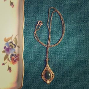 Pendant necklace